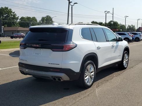 Used 2024 GMC Acadia Elevation AWD/4WD image 4