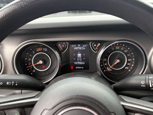 Used 2023 Jeep Wrangler Sport image 7