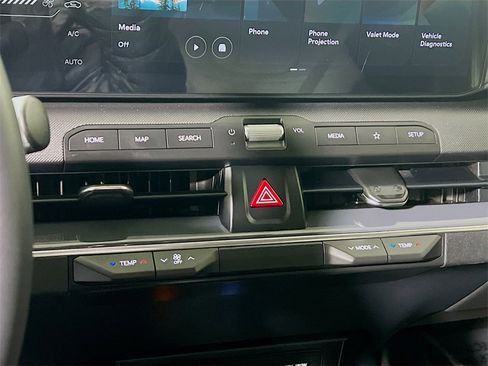 Used 2025 Kia K4 EX image 15