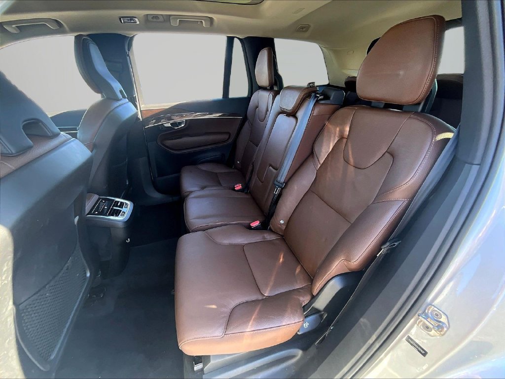 Used 2019 Volvo XC90 T6 Momentum AWD/4WD image 24