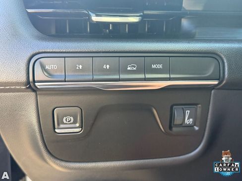 Used 2021 Cadillac Escalade Premium Luxury w/ LPO, Illumination Package AWD/4WD image 9