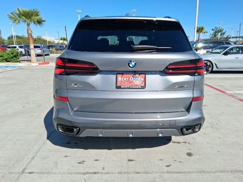 New 2026 BMW X5 xDrive40i w/ M Sport Package AWD/4WD image 5