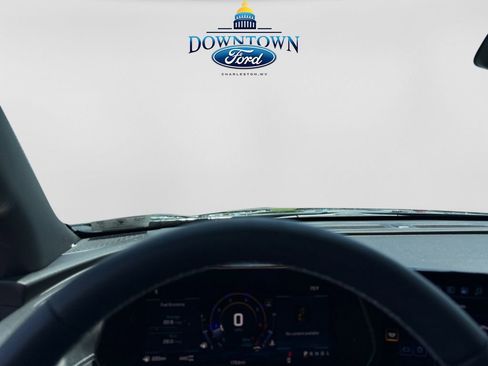 Used 2026 Chevrolet Traverse Z71 w/ LPO, Floor Liner Package AWD/4WD image 10
