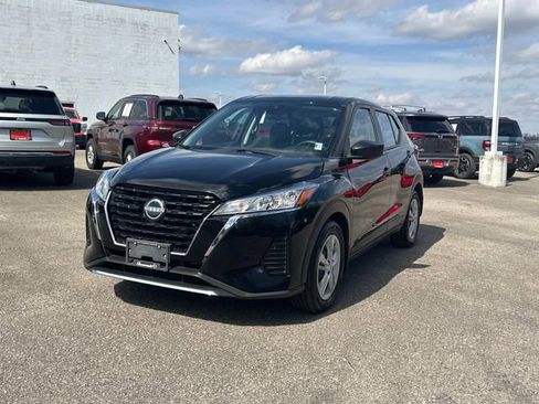 Certified 2024 Nissan Kicks S image 9
