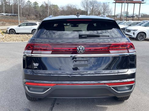 New 2026 Volkswagen Atlas Cross Sport SE FWD image 6