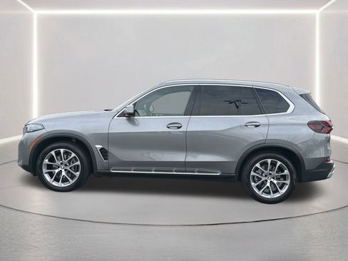 Used 2026 BMW X5 xDrive40i image 24