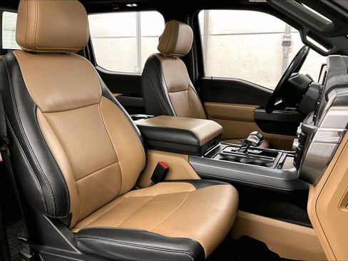 Used 2021 Ford F150 Lariat w/ Max Trailer Tow Package image 7