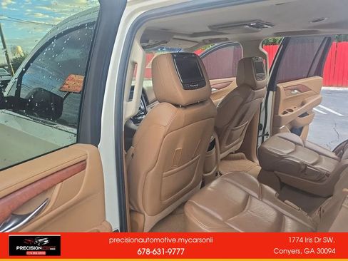 Used 2015 Cadillac Escalade Platinum image 15