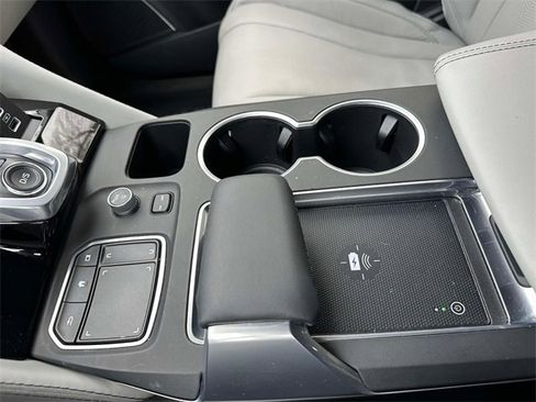 Used 2023 Acura MDX SH-AWD w/ Advance Package image 26