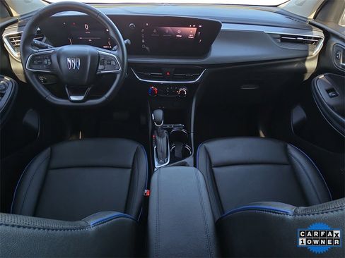 Used 2025 Buick Encore GX Sport Touring image 9