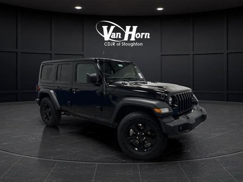 Used 2022 Jeep Wrangler Unlimited Sport image 1