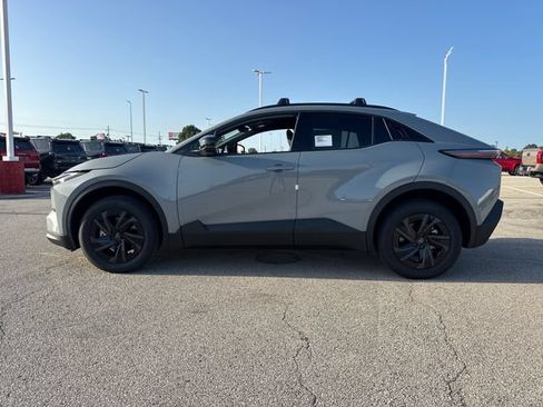 New 2026 Toyota C-HR AWD/4WD image 3