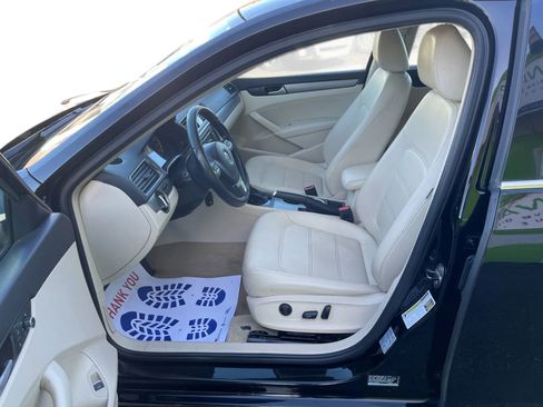 Used 2014 Volkswagen Passat 1.8T SE image 9