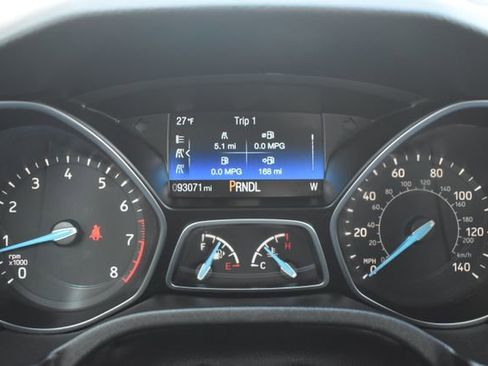 Used 2017 Ford Focus SE image 16