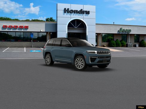New 2026 Jeep Grand Cherokee Summit w/ Adv Protech Group IV AWD/4WD image 11