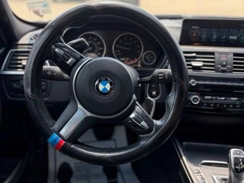Used 2017 BMW 330i Sedan RWD image 20