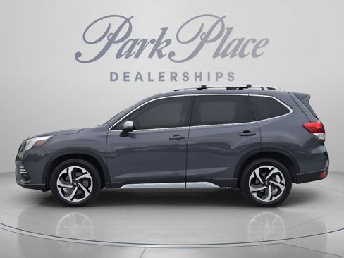 Used 2024 Subaru Forester Touring AWD/4WD image 2