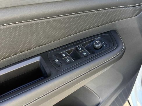 New 2026 Volkswagen Atlas Cross Sport SE AWD/4WD image 6
