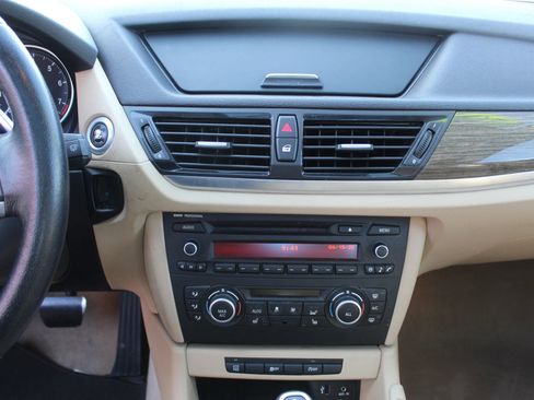 Used 2015 BMW X1 sDrive28i image 15