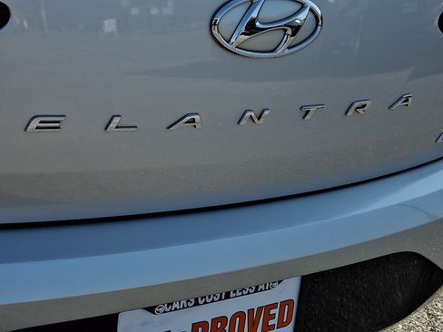 Used 2019 Hyundai Elantra Limited w/ Ultimate Package 02 FWD image 31