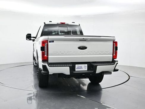 New 2026 Ford F250 Lariat w/ Black Appearance Package AWD/4WD image 9