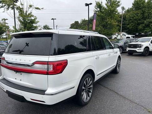 Certified 2021 Lincoln Navigator L Reserve w/ Luxury Package AWD/4WD image 5