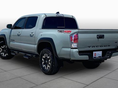 Used 2023 Toyota Tacoma TRD Off-Road w/ Technology Package AWD/4WD image 12