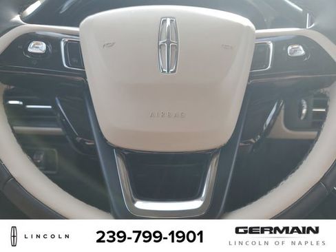 New 2026 Lincoln Corsair Premiere image 22