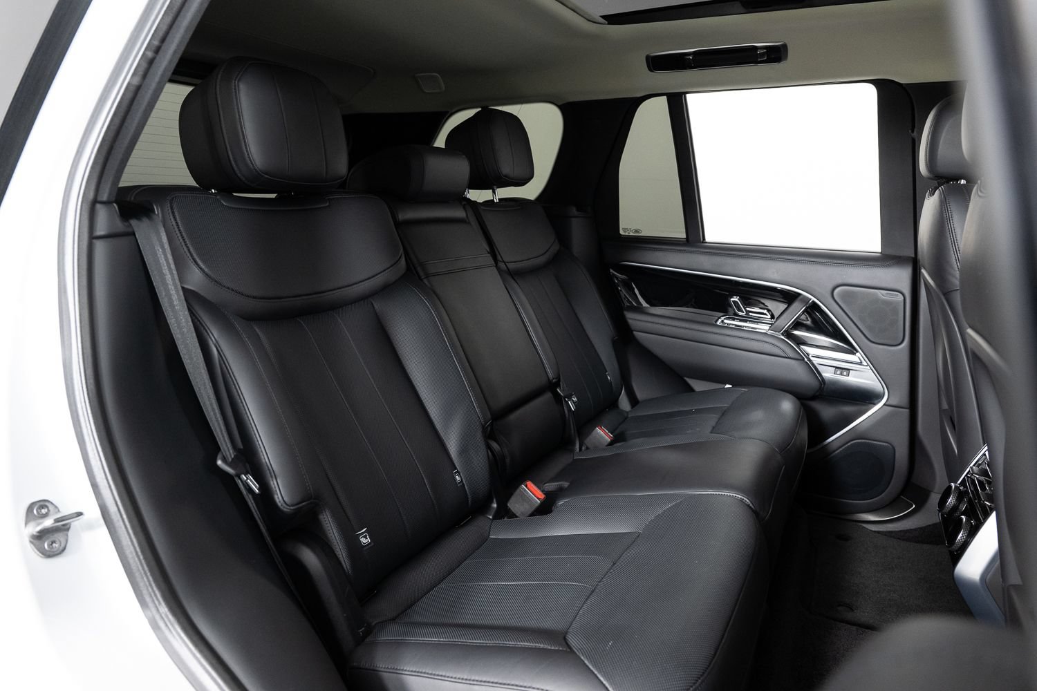 Used 2022 Land Rover Range Rover SE AWD/4WD image 26
