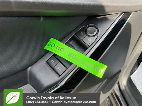 Used 2026 Chevrolet Equinox LT AWD/4WD image 19