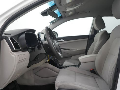 Used 2020 Hyundai Tucson SE w/ Winter Weather Package AWD/4WD image 23