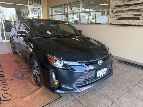 Used 2015 Scion tC FWD image 3