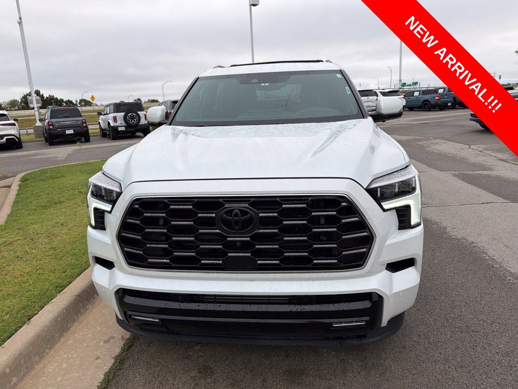 Used 2024 Toyota Sequoia Platinum AWD/4WD image 2