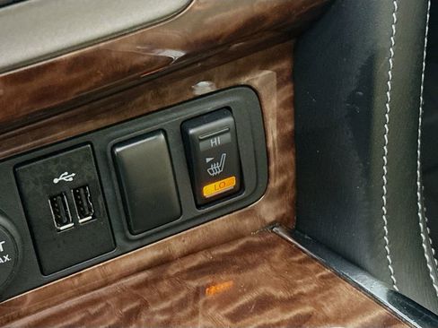 Used 2020 Nissan Armada SL w/ Premium Package image 23