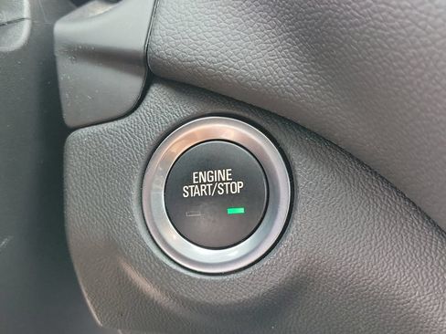 Used 2022 Chevrolet Equinox LT FWD image 33