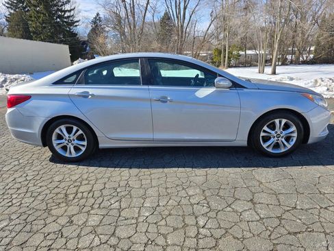 Used 2011 Hyundai Sonata Limited image 4