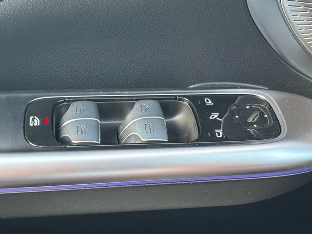 New 2026 Mercedes-Benz C 300 4MATIC Sedan image 36
