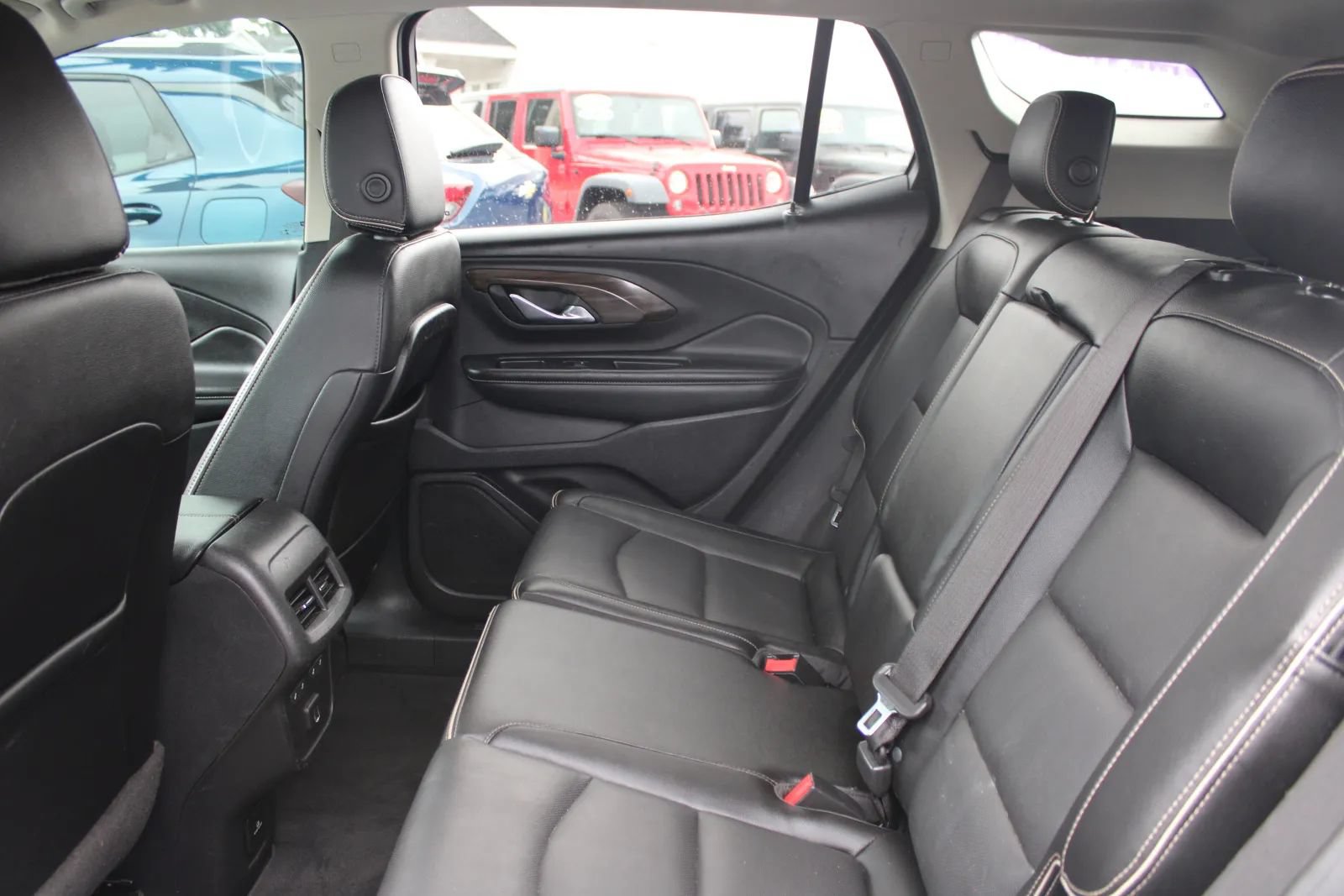 Used 2019 GMC Terrain Denali w/ Advanced Safety Package FWD image 28
