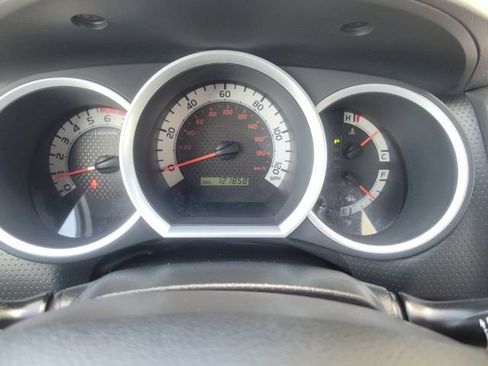 Used 2013 Toyota Tacoma PreRunner w/ SR5 Pkg RWD image 24