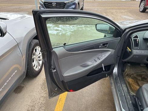 Used 2013 Hyundai Sonata SE image 10