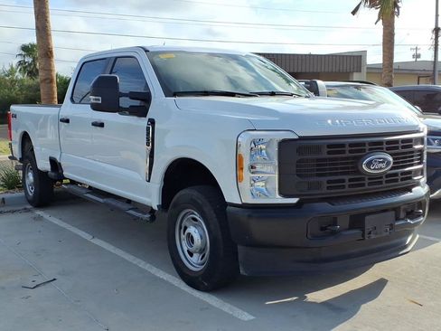 Used 2023 Ford F250 XL w/ XL Driver Assist Package AWD/4WD image 1