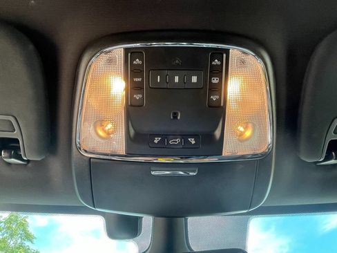 Used 2019 Jeep Grand Cherokee High Altitude AWD/4WD image 23