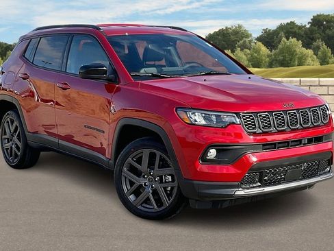 New 2026 Jeep Compass Latitude image 2