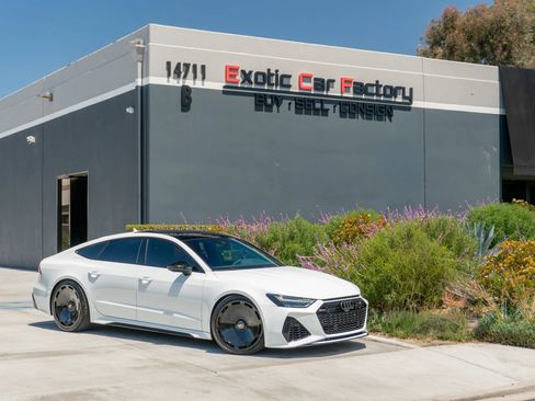 Used 2021 Audi RS 7 Sportback w/ Interior Protection Package AWD/4WD image 1