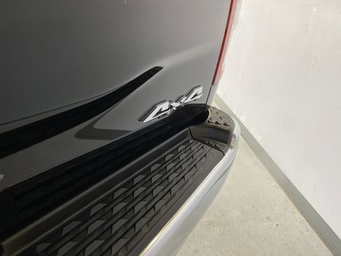 Used 2024 RAM 2500 Big Horn w/ Bed Utility Group image 19