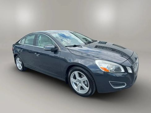 Used 2012 Volvo S60 T5 FWD image 6