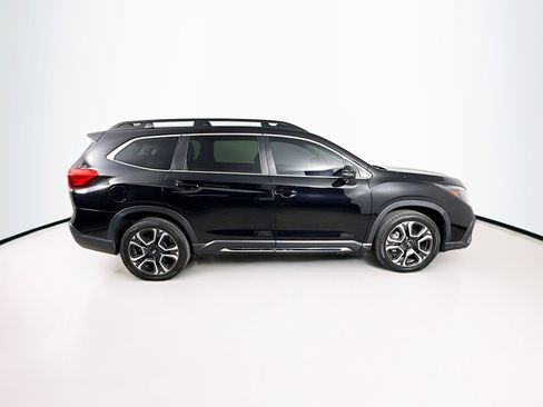 Used 2023 Subaru Ascent Limited image 2