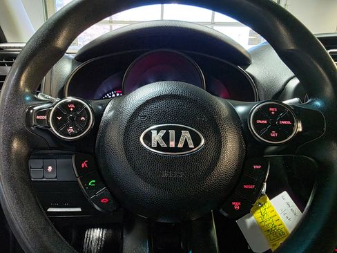 Used 2016 Kia Soul image 15