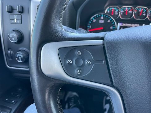 Used 2018 GMC Sierra 1500 SLE w/ SLE Value Package AWD/4WD image 17