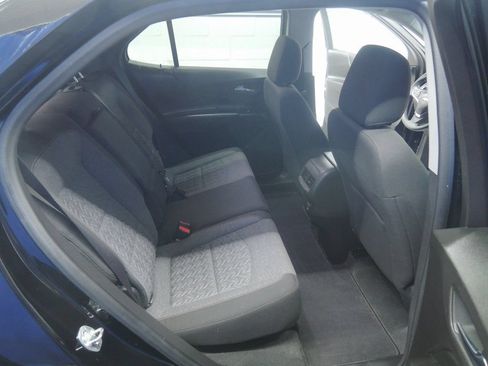 Used 2024 Chevrolet Equinox LT FWD image 31